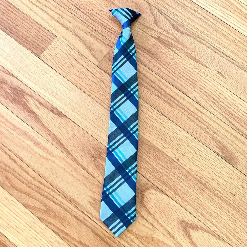 Boy’s blue, gray, and teal plaid clip on tie